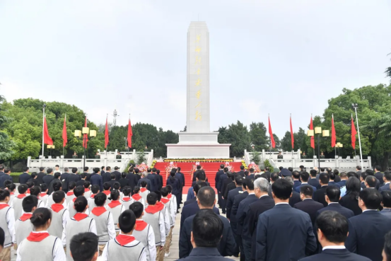 我市举行2025年烈士纪念日活动