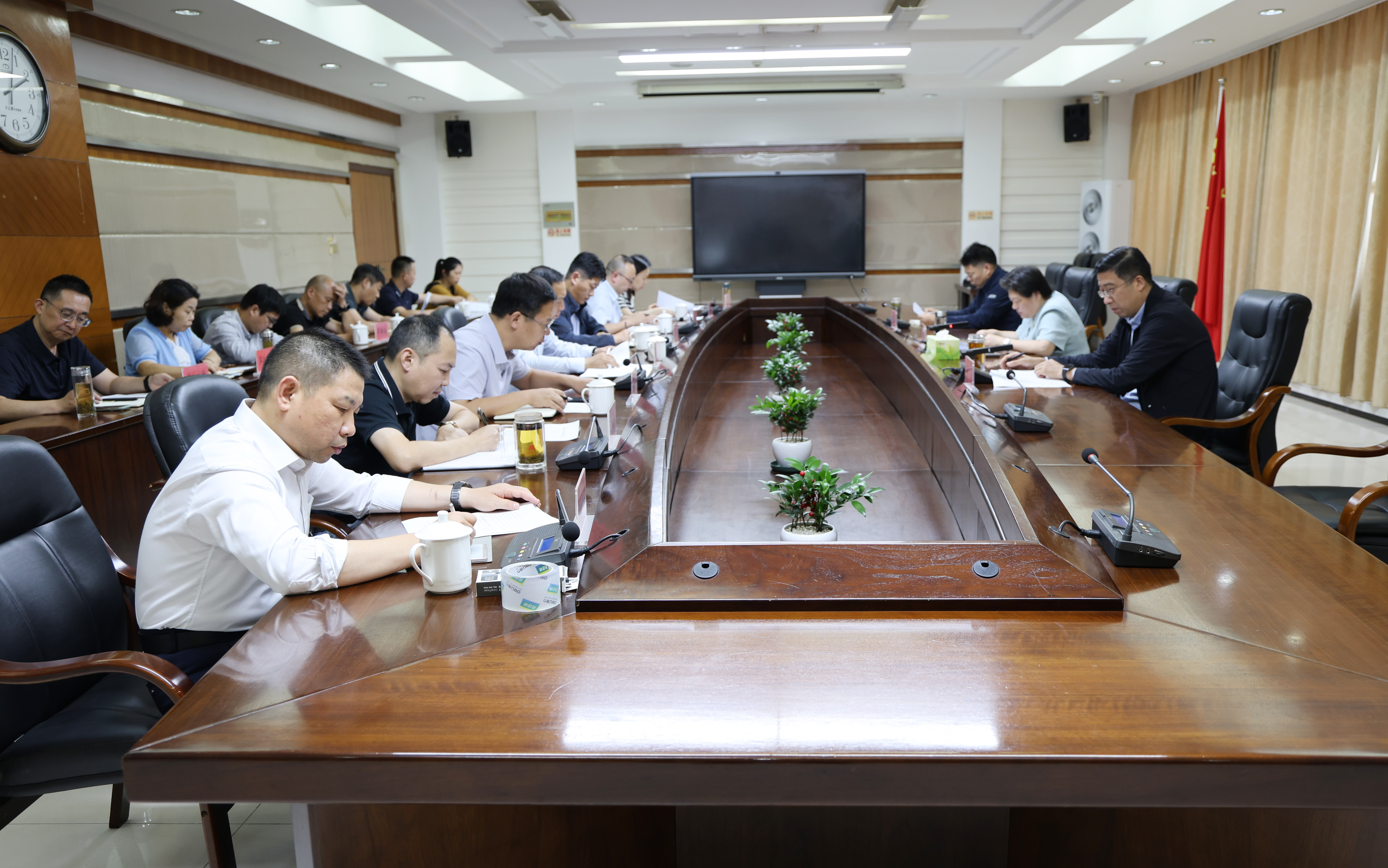 市退役军人事务局传达学习市第九次党代会精神